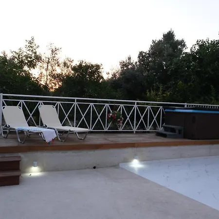 Luxury Fani House Next To Harbor Area With Jacuzzi Apartamento