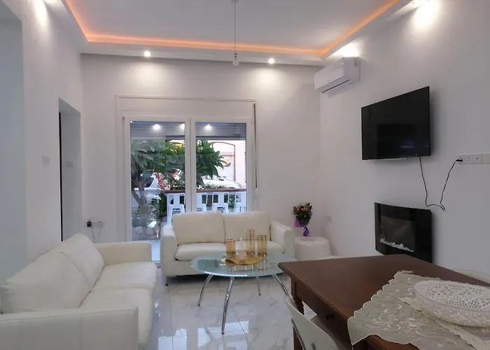 Luxury Fani House Next To Harbor Area With Jacuzzi